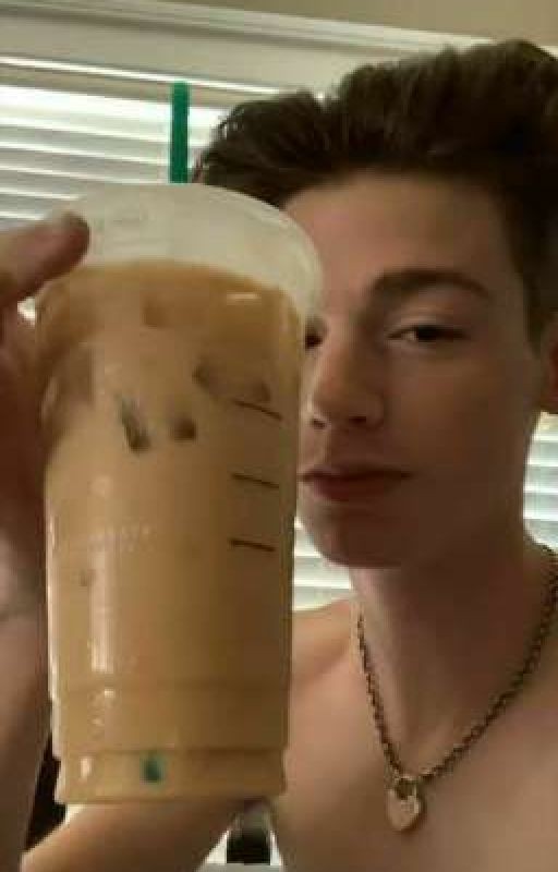 Король школы😌🖤(закончин, 10 Глав)