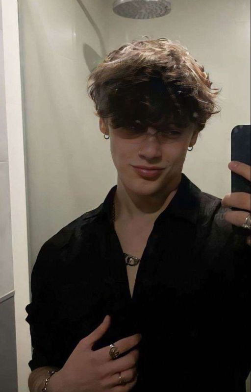 Сводные враги (НЕ ЗАКОНЧЕНО)