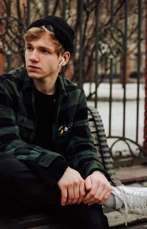 Покажешь мне Питер? || Хенк