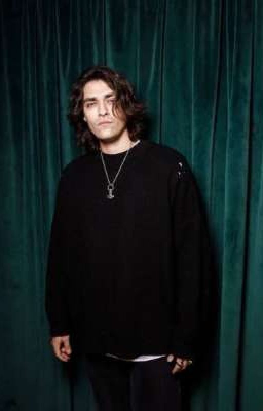 Невзаимная любовь с самого детства || Олег Шепс