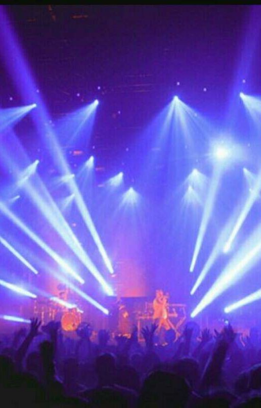 •Ты больше не будешь один•