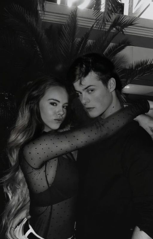 Близняшка вернулась!/ воссоединение "семьи"