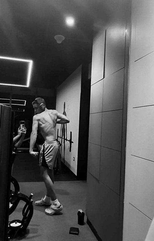 Леон Больше Чем Друг