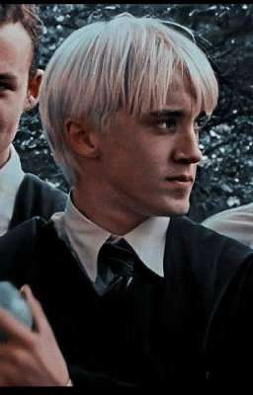 - Ты Мне Друг? Или Же... Враг? (Я Просто Выложила. История Не Закончина)