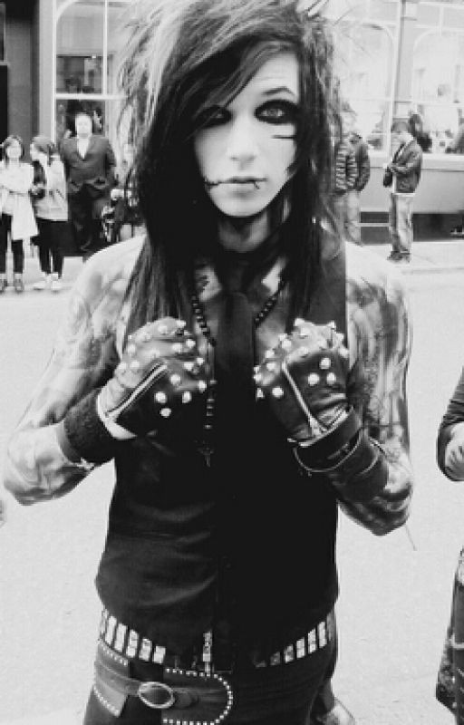 Я в горничных у солиста?!