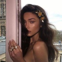 julia-white