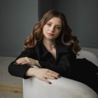 yanika-kelly