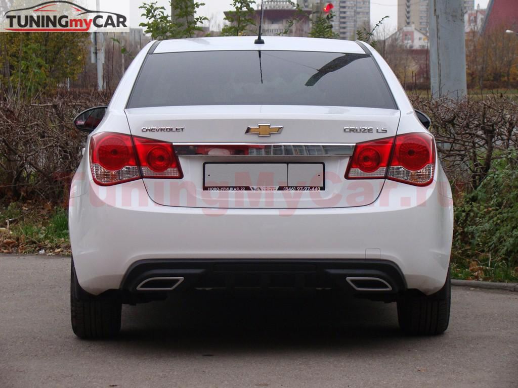Диффузор заднего бампера для Chevrolet Cruze var№1 (под окраску) 2008-2012