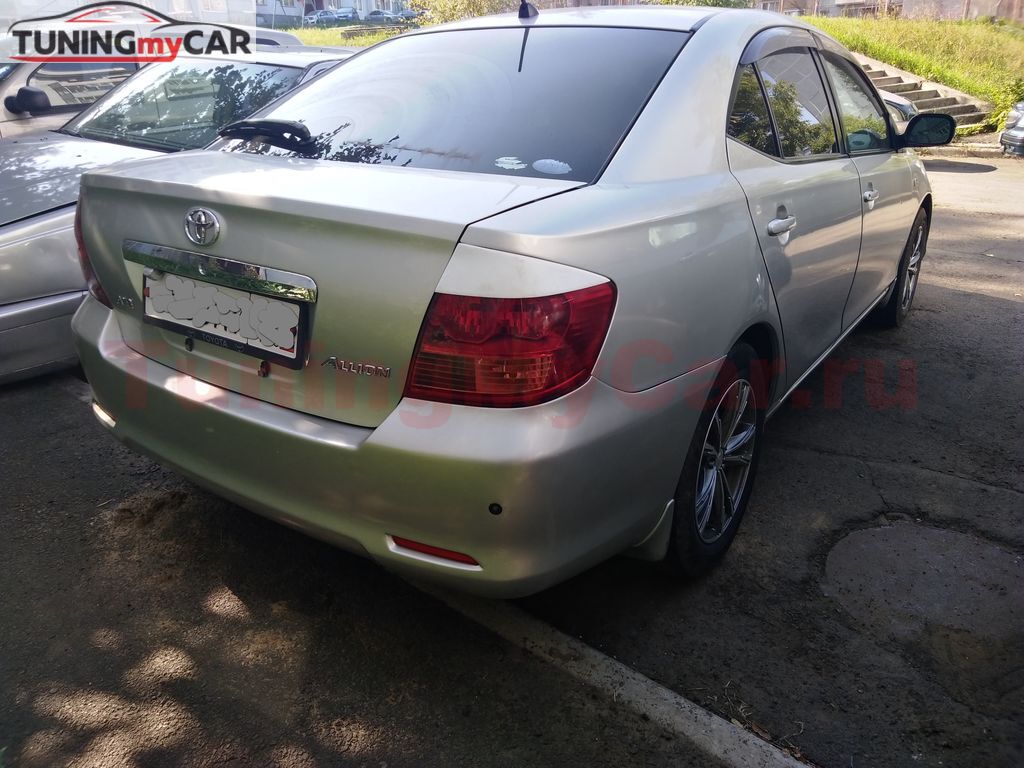 Накладки на задние фонари для Toyota Allion 240 2001-2004 B4-8