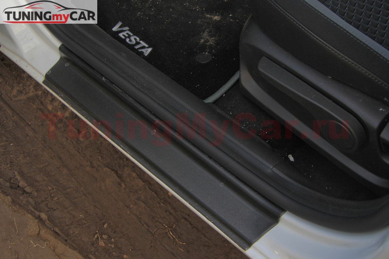 Накладки в проём дверей (со скотчем) для LADA Vesta (АБС) с 2015 г.в. (4шт)