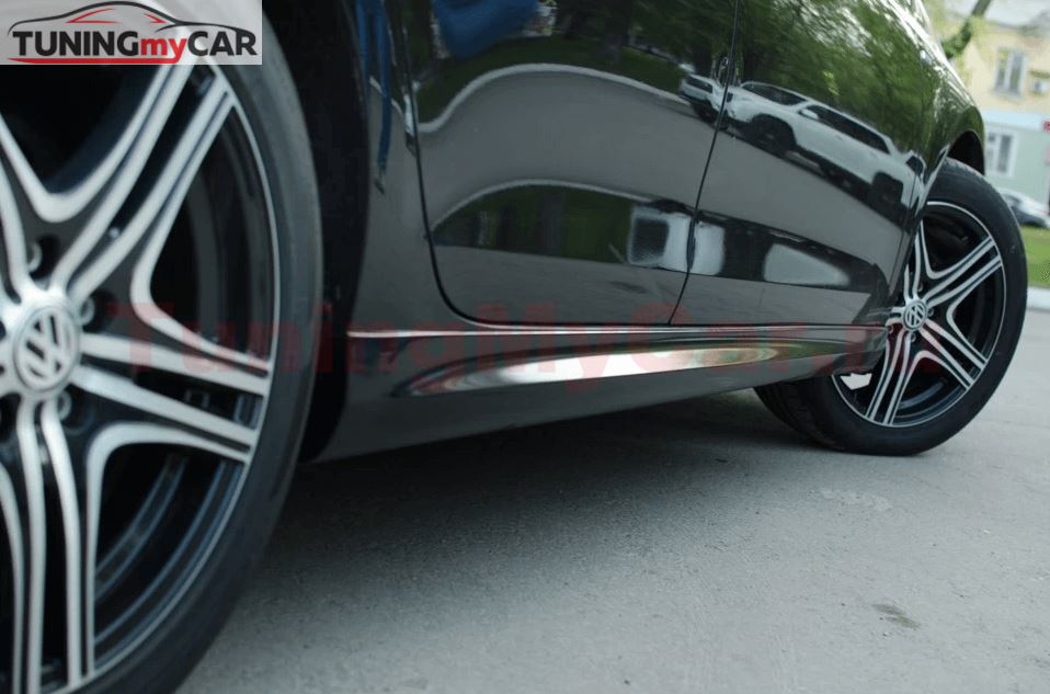 Пороги R-Line для Volkswagen Golf VI (2008-2012) /  VW Golf Plus I/II 2004-2014, Skoda Octavia (2004-2013)