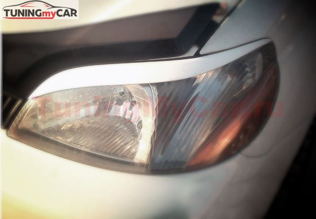 Реснички на фары для Toyota Platz SCP11 1999-2002