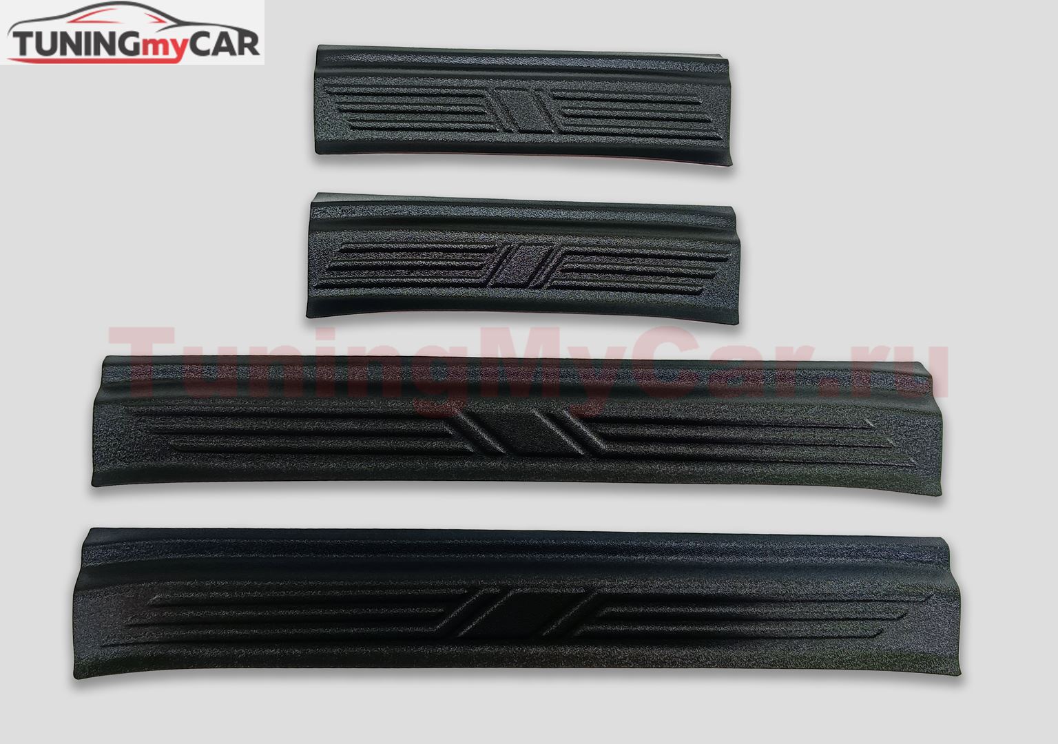 Накладки на внутренние пороги дверей СО СКОТЧЕМ для Haval F7 I 2019-2021, F7 I рестайлинг 2022-, F7x I 2019-2021, F7x I рестайлинг 2022- C2-7