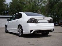 Бампер задний для Honda Civic 4d INGS Extreem