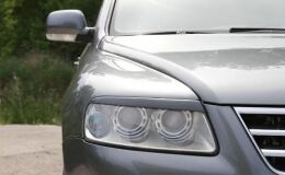 Реснички на фары для Volkswagen Toureg 2003-