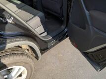 Накладки на внутренние пороги дверей (со скотчем) для Volkswagen Tiguan 2011-2015