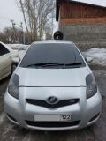 Реснички на фары для Toyota Vitz NCP90 2005-2010