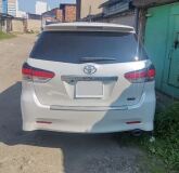 Реснички на задние фонари для Toyota Wish XE20 2009-2012 дорестайлинг B3-1>
