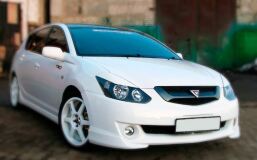 Реснички на фары для Toyota Caldina ZZT241 простая оптика 2002-2004