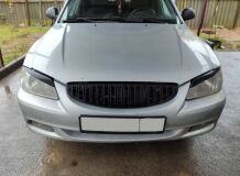 Решетка радиатора (глянец) в стиле Мерседес для Hyundai Accent 1999-2012