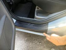 Накладки на внутренние пороги дверей для Ford Focus II 2005-2010