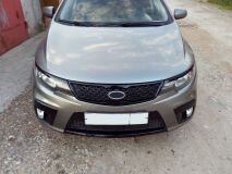 Накладки на передние фары (реснички) Kia Cerato 2008-2013