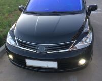 Накладки на передние фары (реснички) для Nissan Tiida (хэтчбек) 2008-2014