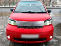 Реснички на фары TOYOTA PORTE 2004-2012г