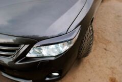 Реснички на фары для Toyota Corolla 2009-2013 рестайлинг