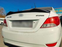 Лип-спойлер для Hyundai Solaris 2010-2014 M4-Style