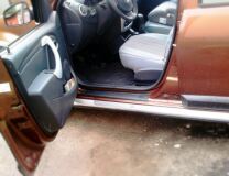 Накладки на внутренние пороги дверей Renault Sandero 2009-2013, Sandero Stepway 2009-2013