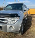 Накладки на фары (реснички) для Mitsubishi Pajero 2006-2015