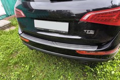 Накладка на задний бампер (со скотчем) Audi Q5 2008-2012