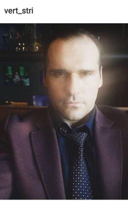 БЕЗ КУПЮР БИОГРАФИЯ МИЛЛИАРДЕРА