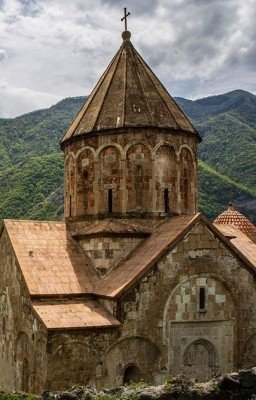 КАМЕННЫЕ СНЫ