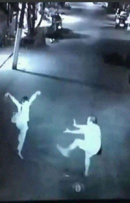 /Закончен/пов:попала в мир монолог фармацевта