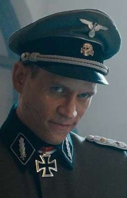 Как крысу ты меня убил. 