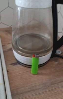 Любовь чайника и зажигалки... 