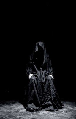 Дьявольские возлюбленные: Мёртвые не болтают лишнего.