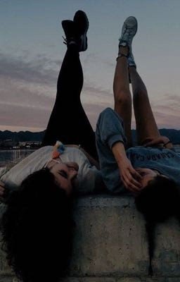 Два близнеца