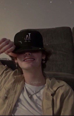 сводный брат друга 🖤