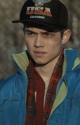 Временная дружба||Соня и Марат 