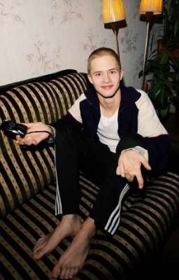 Были врагами, а стали парой.