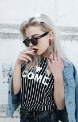 Она одиночка