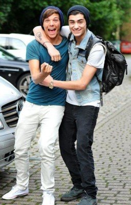 - Не-на-ви-жу! - На-у-чись не по сло-гам раз-го-ва-ри-вать, Соплячка.