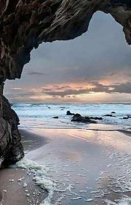 Девочка и море