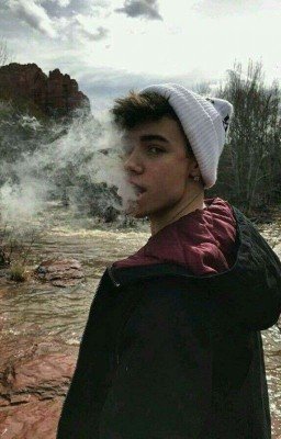 Красивый , пошлый , злой 