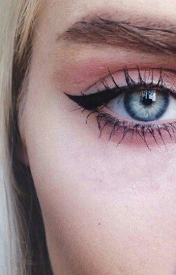 Это пишет Каролина