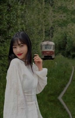 Девушка на станции.