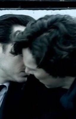 В воздухе витает любовь. Значит,я надеваю противогаз.